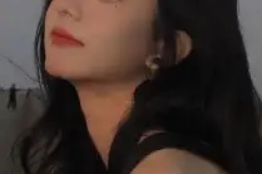 49岁香港歌手曾卷入各种绯闻后惨遭雪藏只认爱过张栢芝！