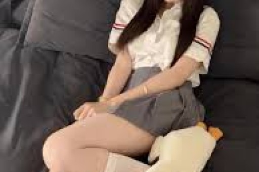 明星哭穷反被嘲富婆碰瓷 前任翻身获原谅公众情绪为何翻脸不认人